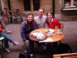 Lunching with Tara on the streets of Cambridge.